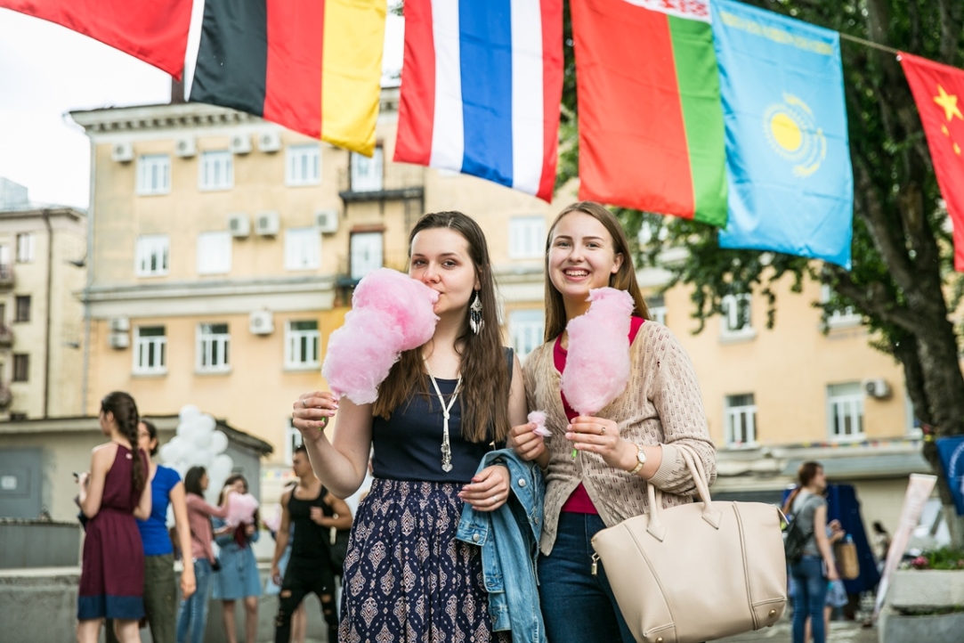 Иллюстрация к новости: Вышка объединит народы