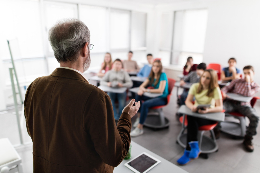 Иллюстрация к новости: Доходы преподавателей: занятость и заработки внутри и вне университетов